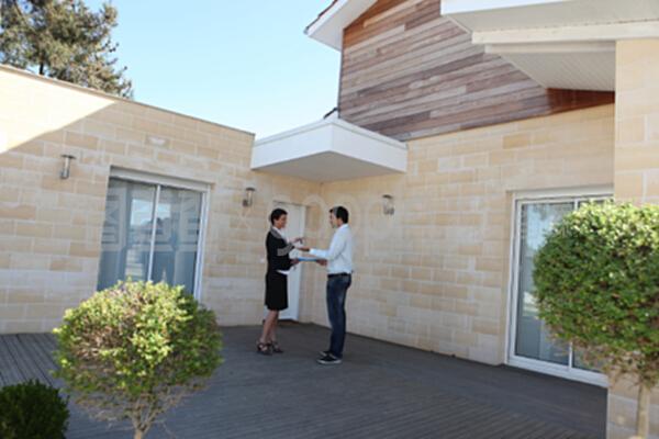 女性房地产经纪人的崛起与年轻一代的置业新趋势